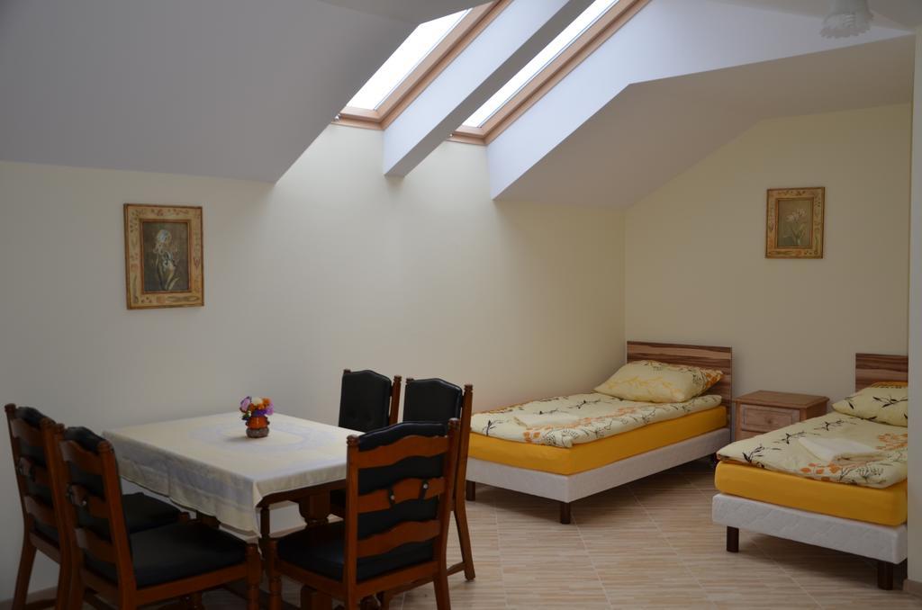 Gosciniec Podkowa Apartment Włodawa Cameră foto