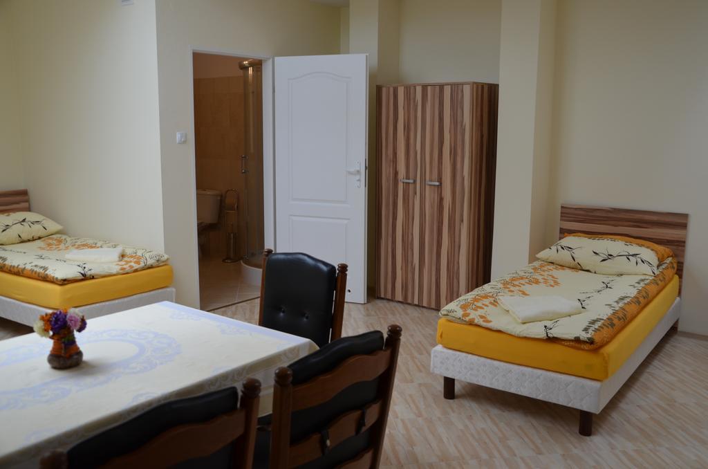 Gosciniec Podkowa Apartment Włodawa Cameră foto