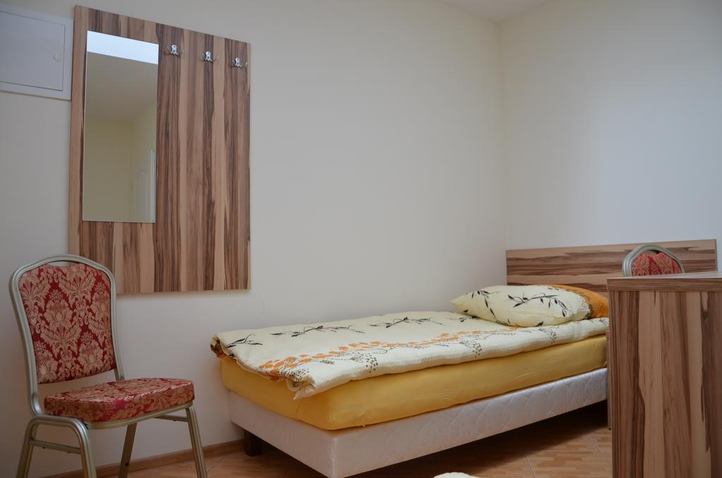 Gosciniec Podkowa Apartment Włodawa Cameră foto