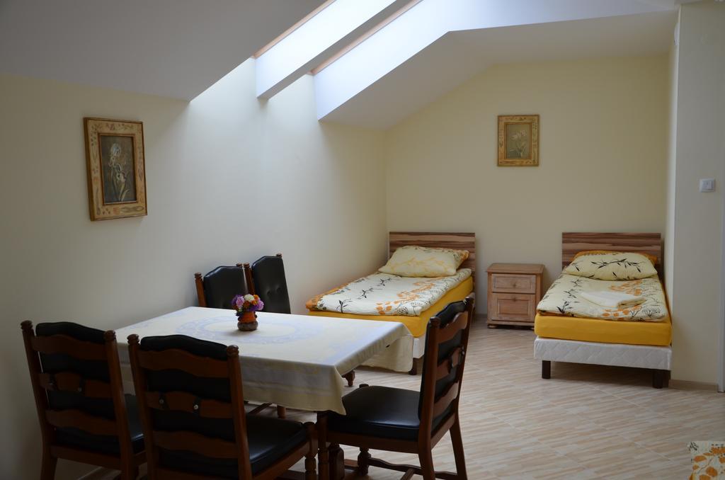 Gosciniec Podkowa Apartment Włodawa Cameră foto